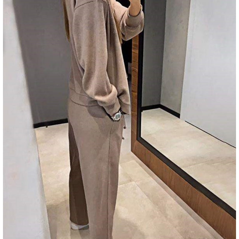 Zweiteiliges Set aus gestrickter Button-Down-Jacke und Hose für Damen