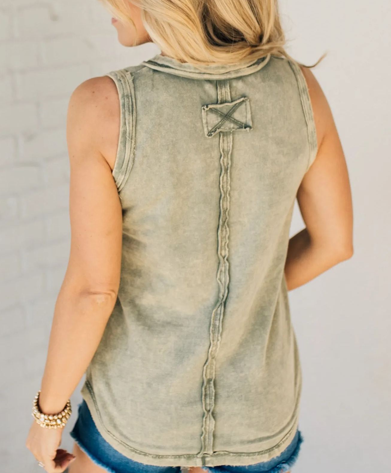 Henley-Tanktop mit Knopfleiste und Waschung