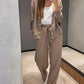 Zweiteiliges Set aus gestrickter Button-Down-Jacke und Hose für Damen