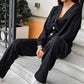 Zweiteiliges Set aus gestrickter Button-Down-Jacke und Hose für Damen